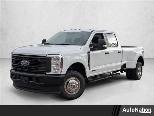 2026 Ford F-350 Super Duty XL's photo
