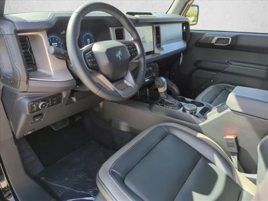 New 2025 Ford Bronco Outer Banks SUV