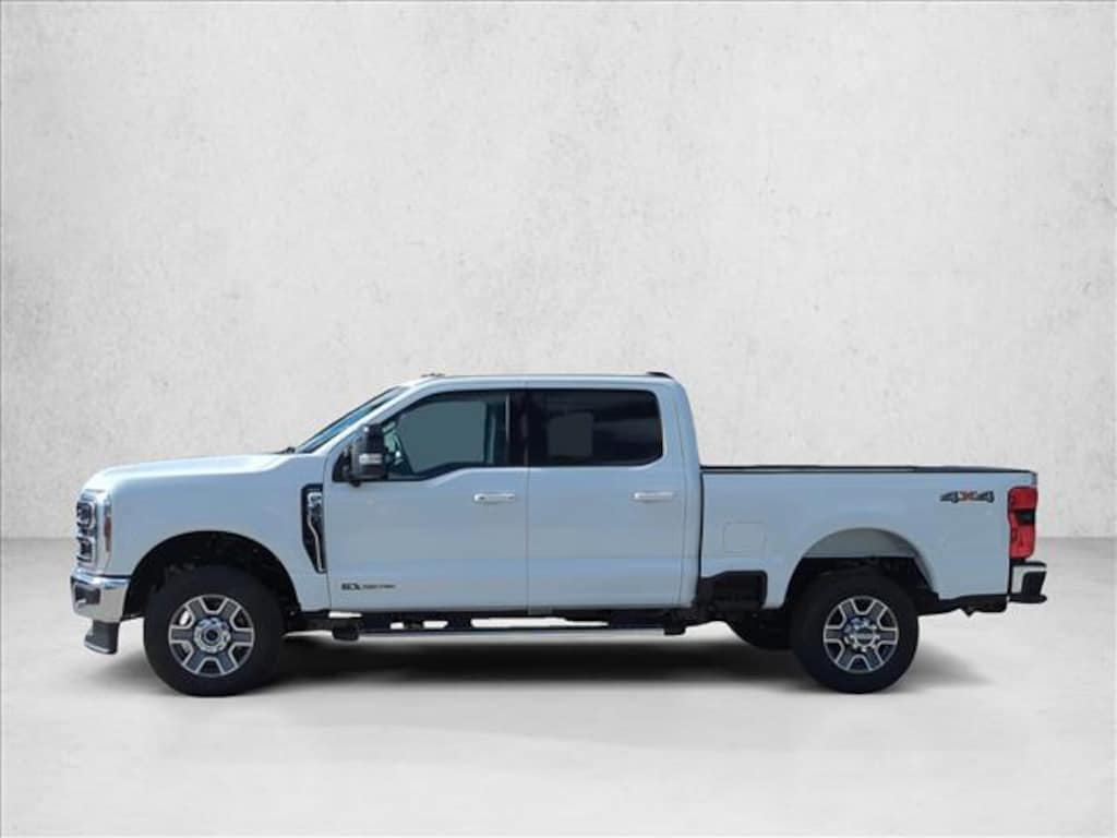 New 2026 Ford F-350 LARIAT Truck Crew Cab