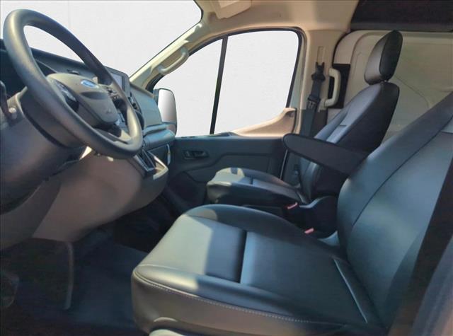 2025 Ford Transit photo 4