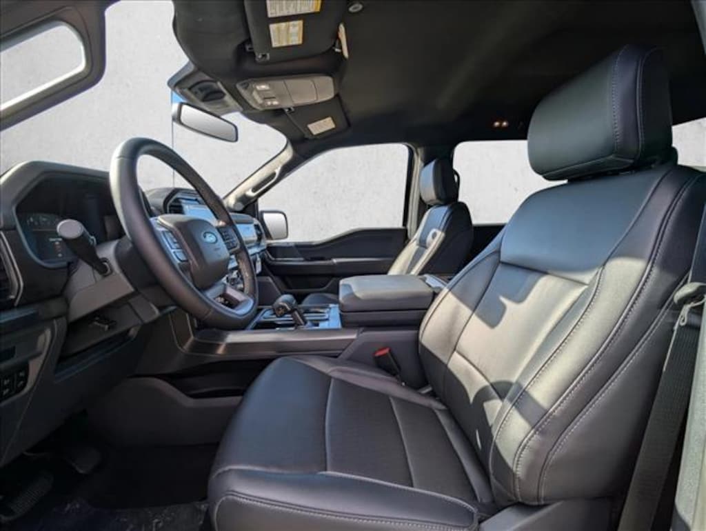 New 2025 Ford F-150 LARIAT Truck SuperCrew Cab
