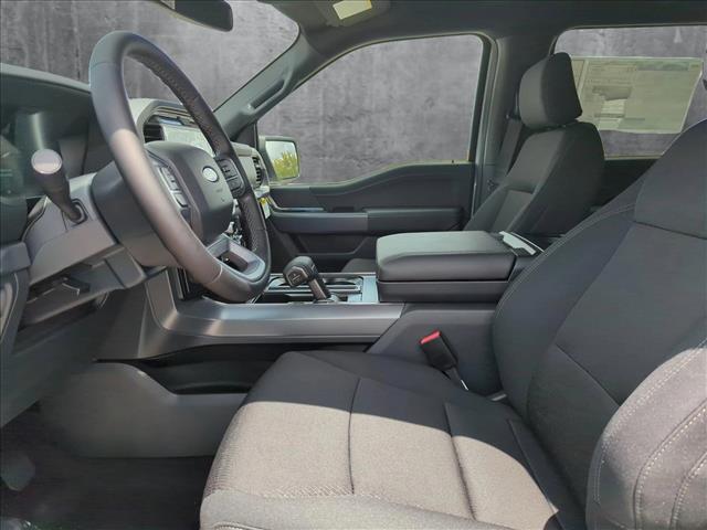 2025 Ford F-150 XLT photo 4