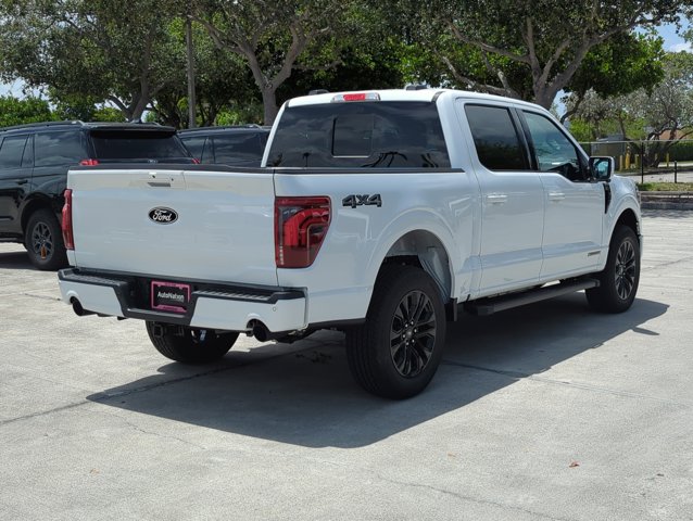 2025 Ford F-150 Lariat photo 2
