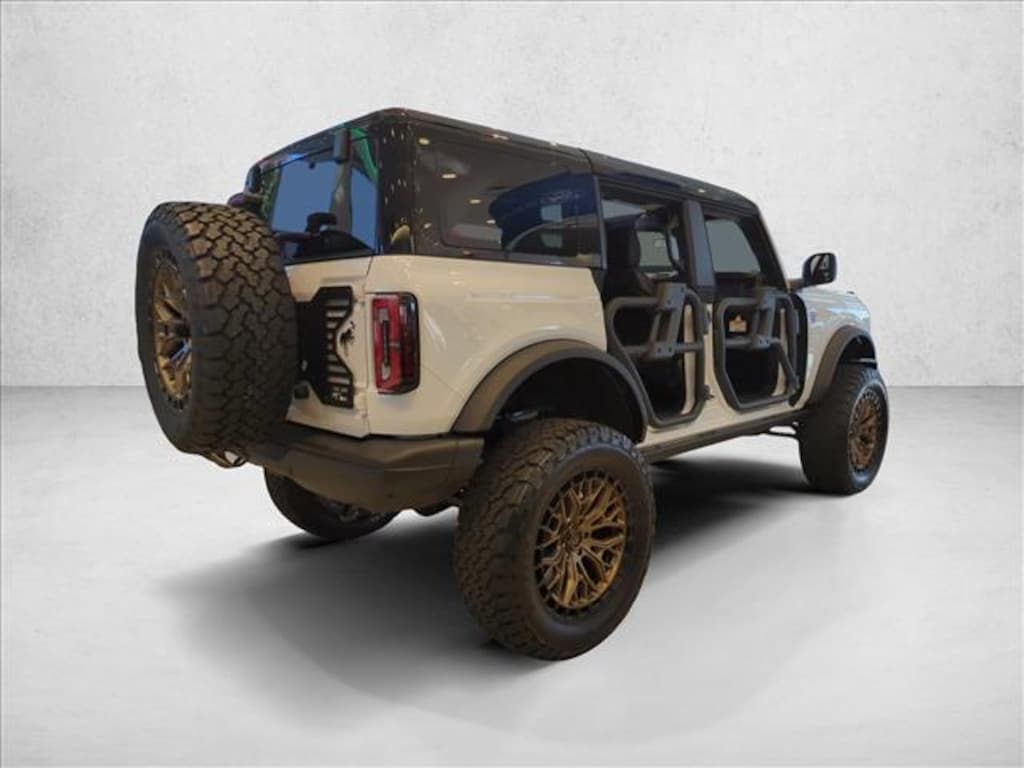 New 2025 Ford Bronco Badlands SUV