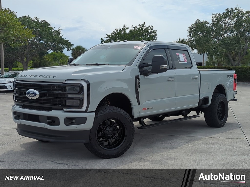 Certified 2025 Ford F-350 Platinum Truck Crew Cab