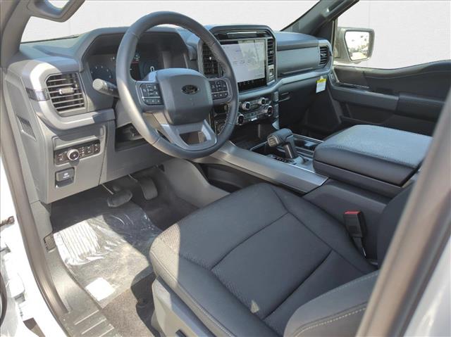 2025 Ford F-150 XLT photo 3