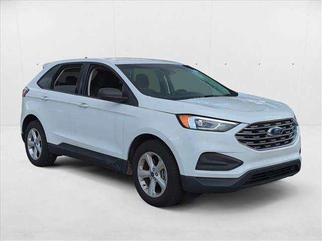2020 Ford Edge SE photo 3