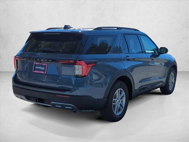 2026 Ford Explorer photo 2