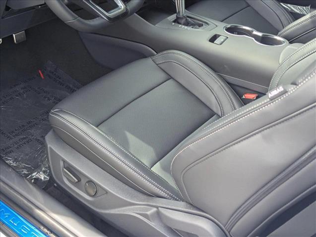 2025 Ford Mustang EcoBoost Premium Convertible photo 4