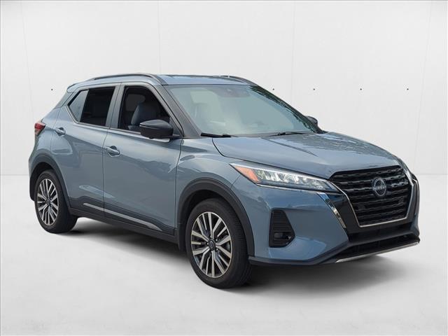 2024 Nissan Kicks SR photo 3
