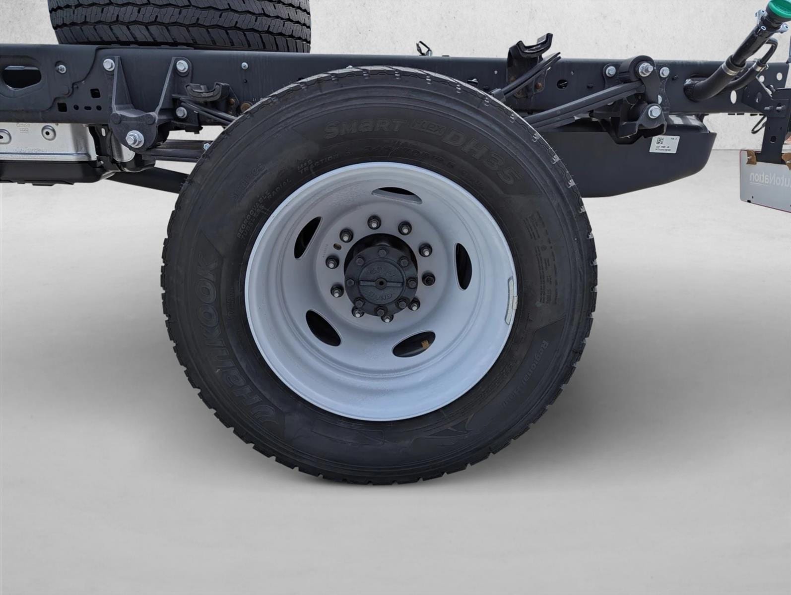 2025 Ford F-600 Super Duty Chassis Cab XL - Photo 10