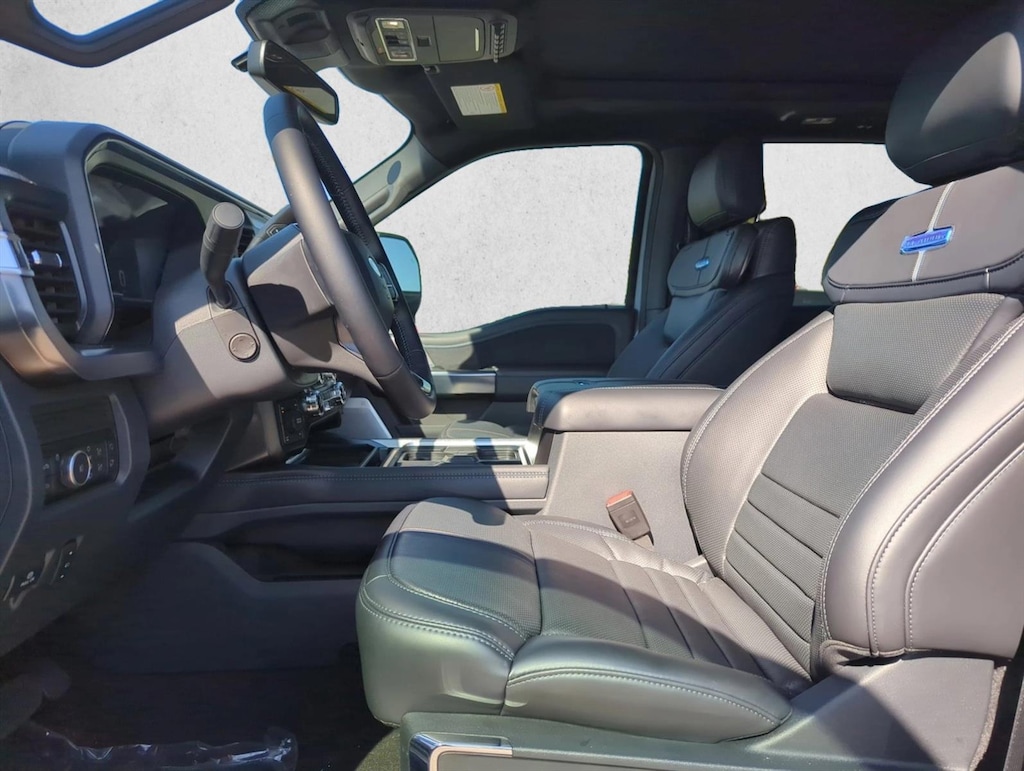 New 2026 Ford F-350 Platinum Truck Crew Cab