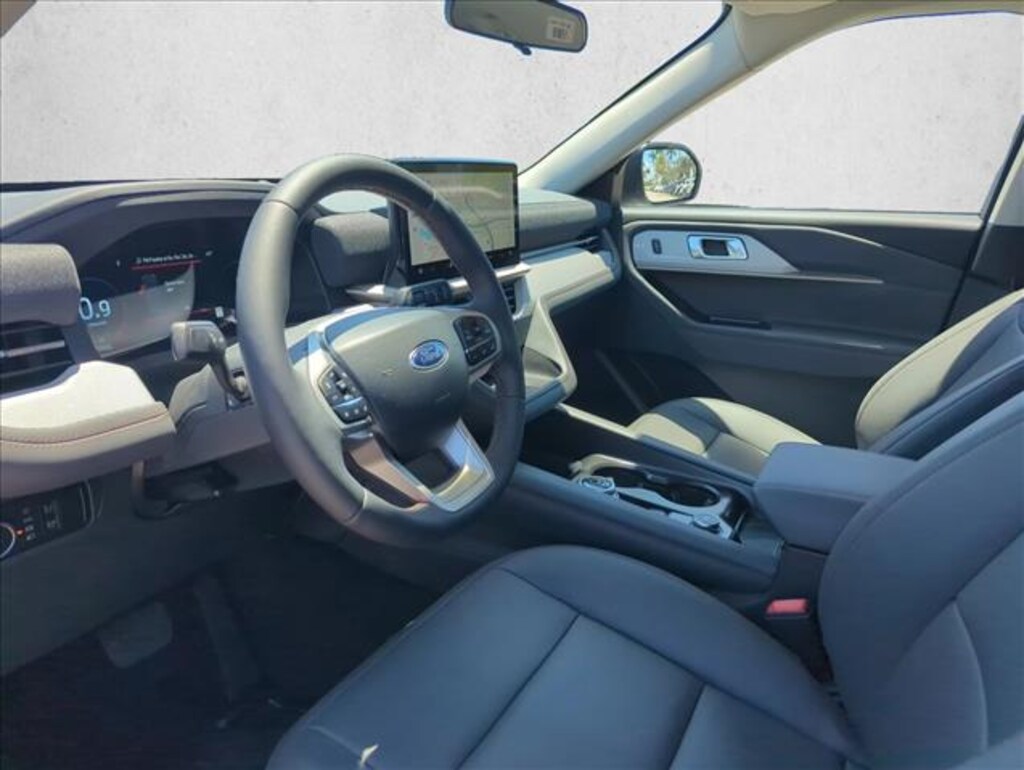 New 2026 Ford Explorer Active w/200A Pkg SUV