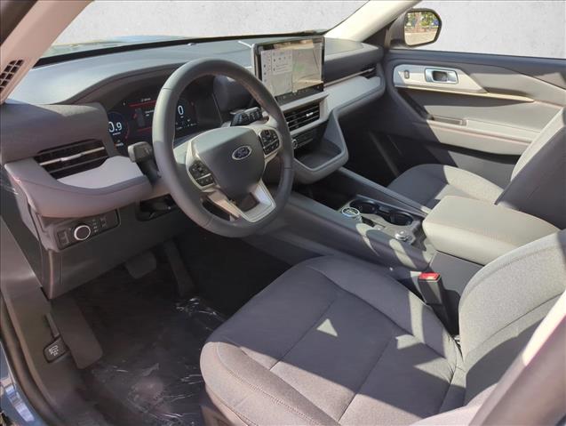 2026 Ford Explorer photo 3