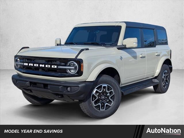 2025 Ford Bronco 4-Door Outer Banks's photo
