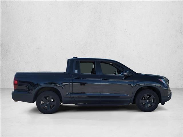 2023 Honda Ridgeline Black Edition photo 4