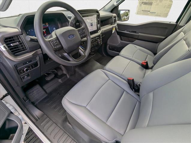 2025 Ford F-150 XL photo 3