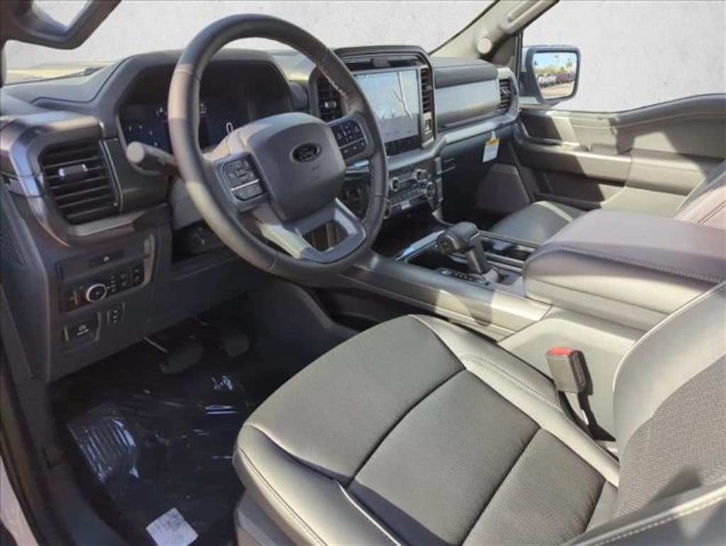 New 2025 Ford F-150 LARIAT Truck SuperCrew Cab