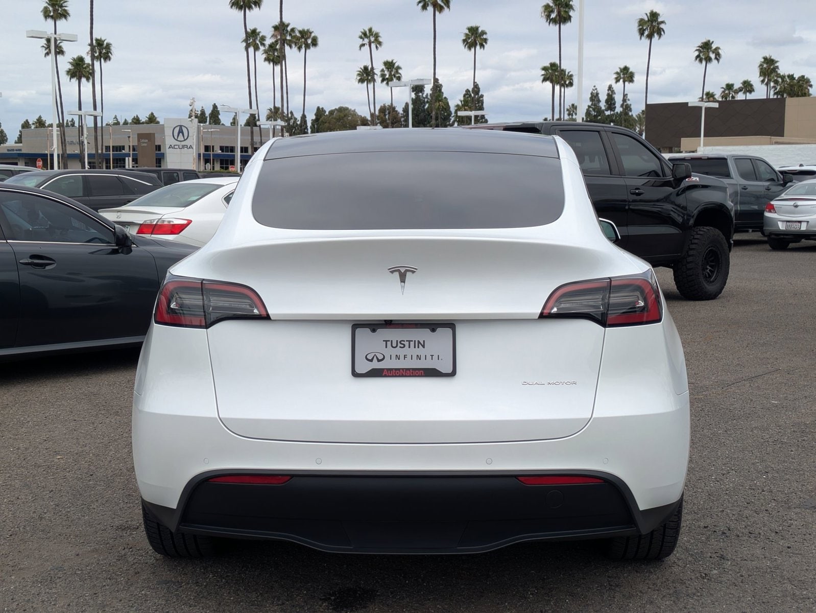 2022 Tesla Model Y Long Range photo 6