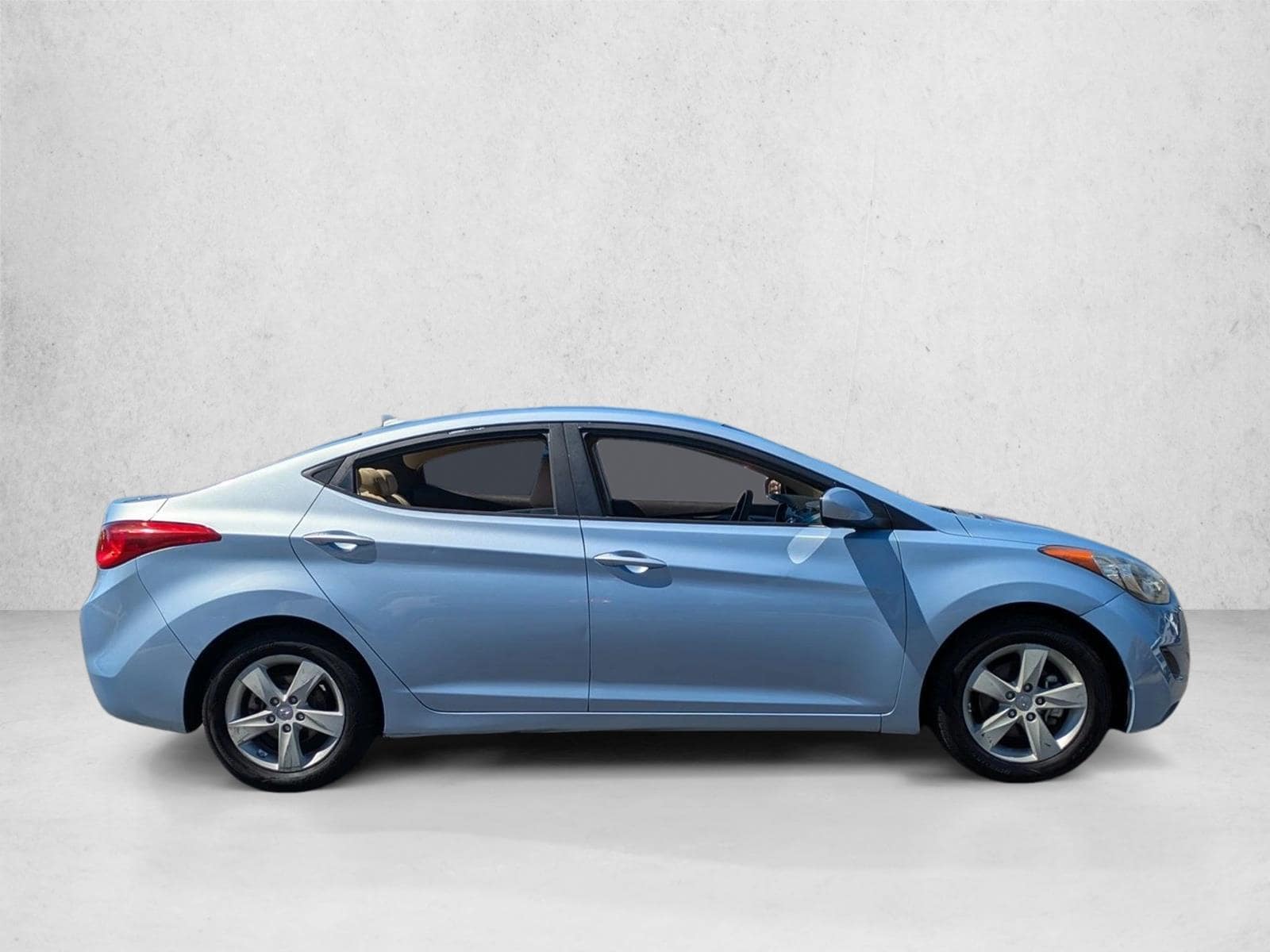 2013 Hyundai Elantra GLS photo 4