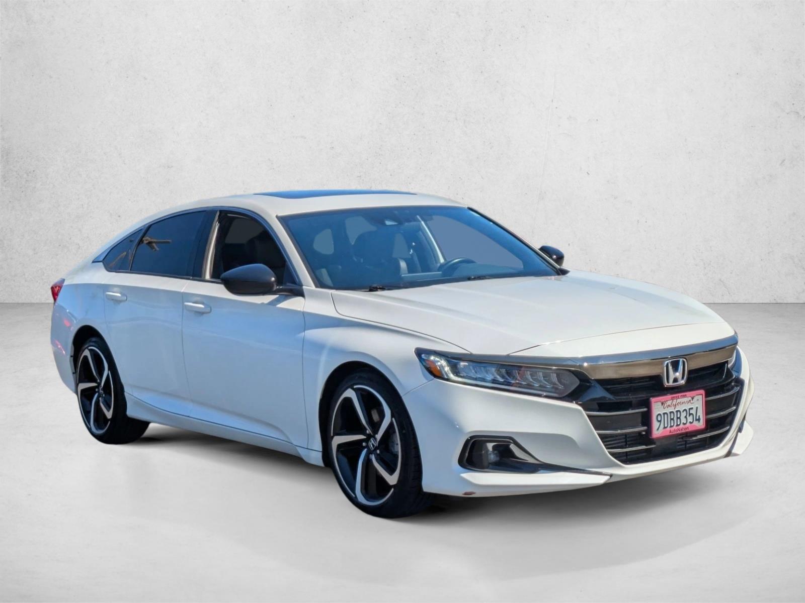 2022 Honda Accord Sport 2.0T photo 3