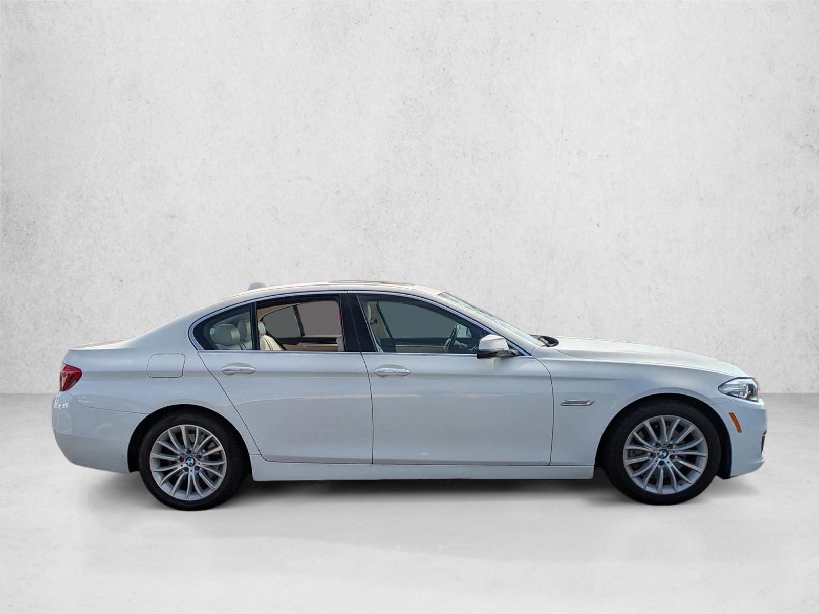 2015 Bmw 528i Sedan photo 3