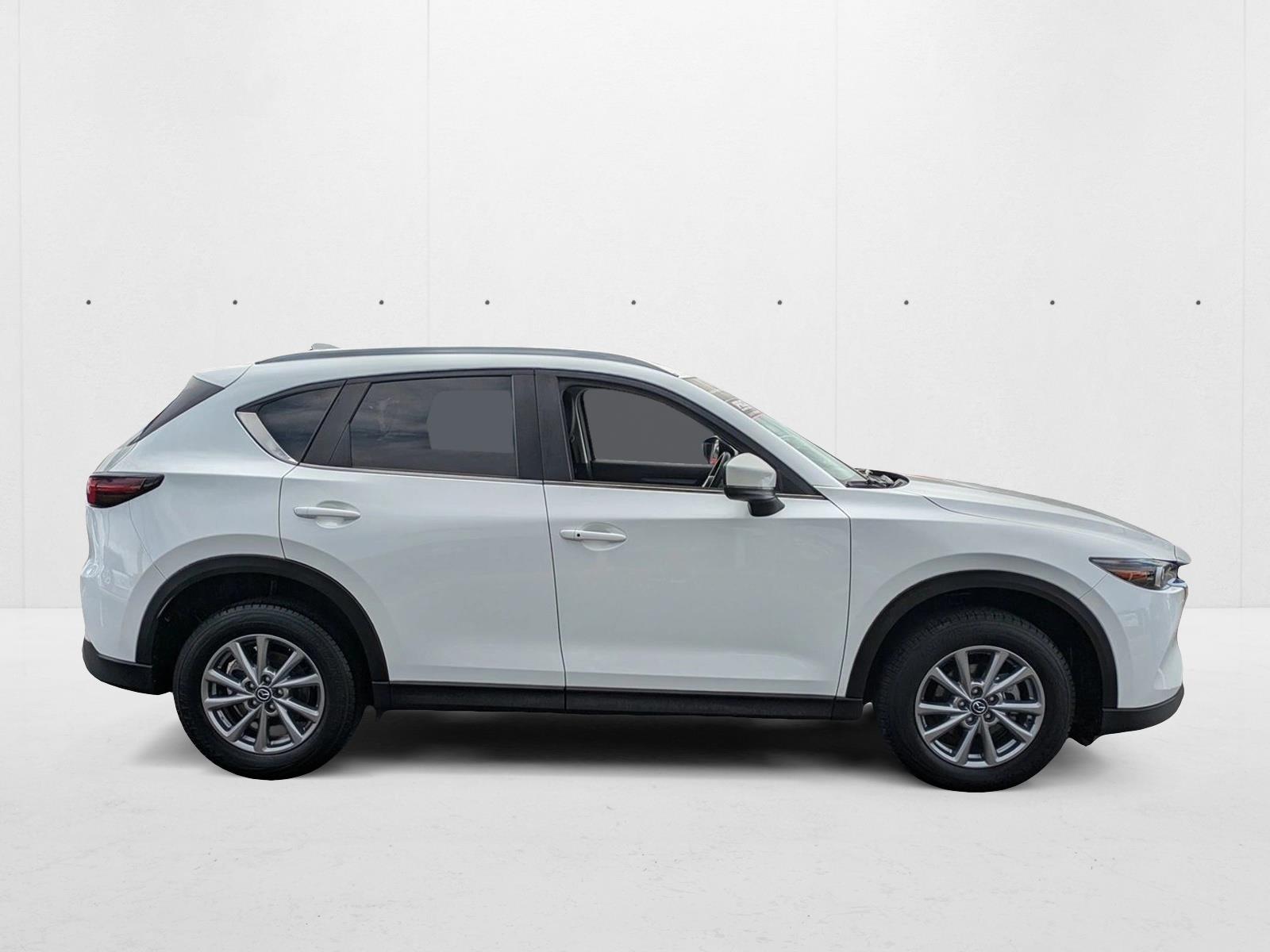2022 Mazda CX-5 2.5 Select photo 3