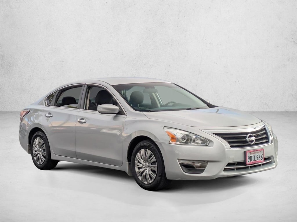 Used 2014 Nissan Altima 2.5 S Sedan