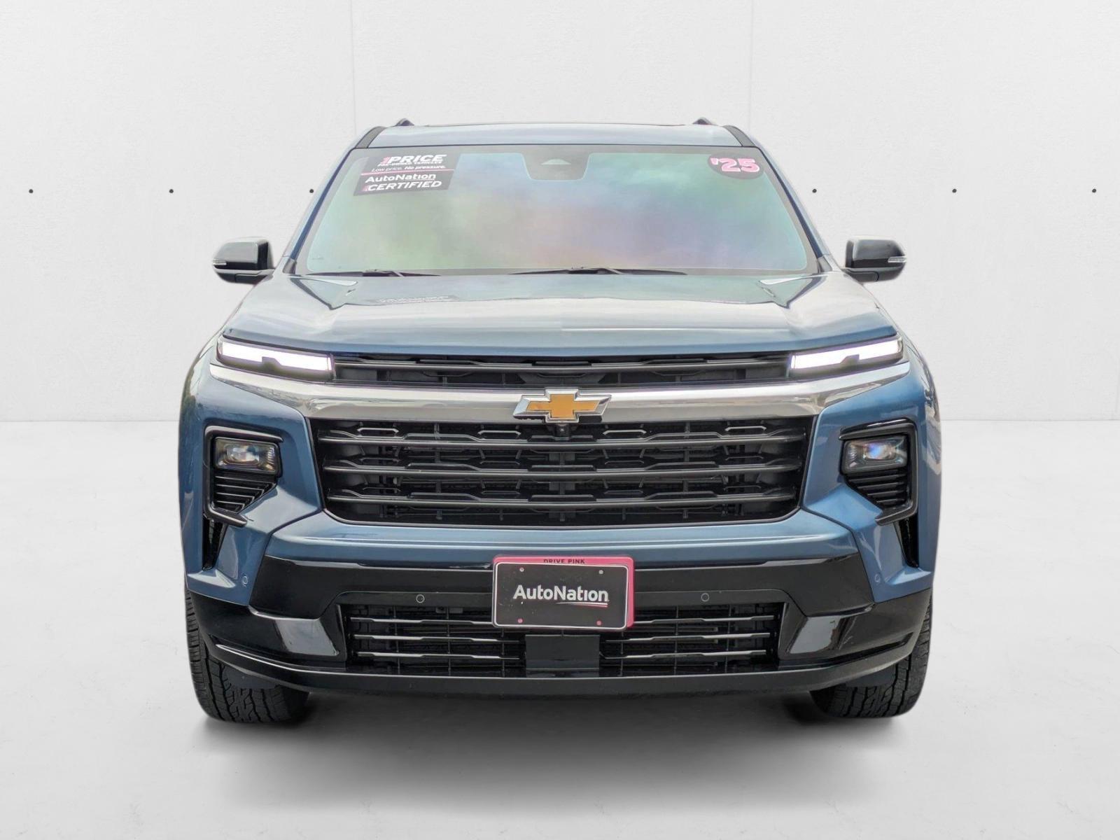 2025 Chevrolet Traverse High Country photo 2