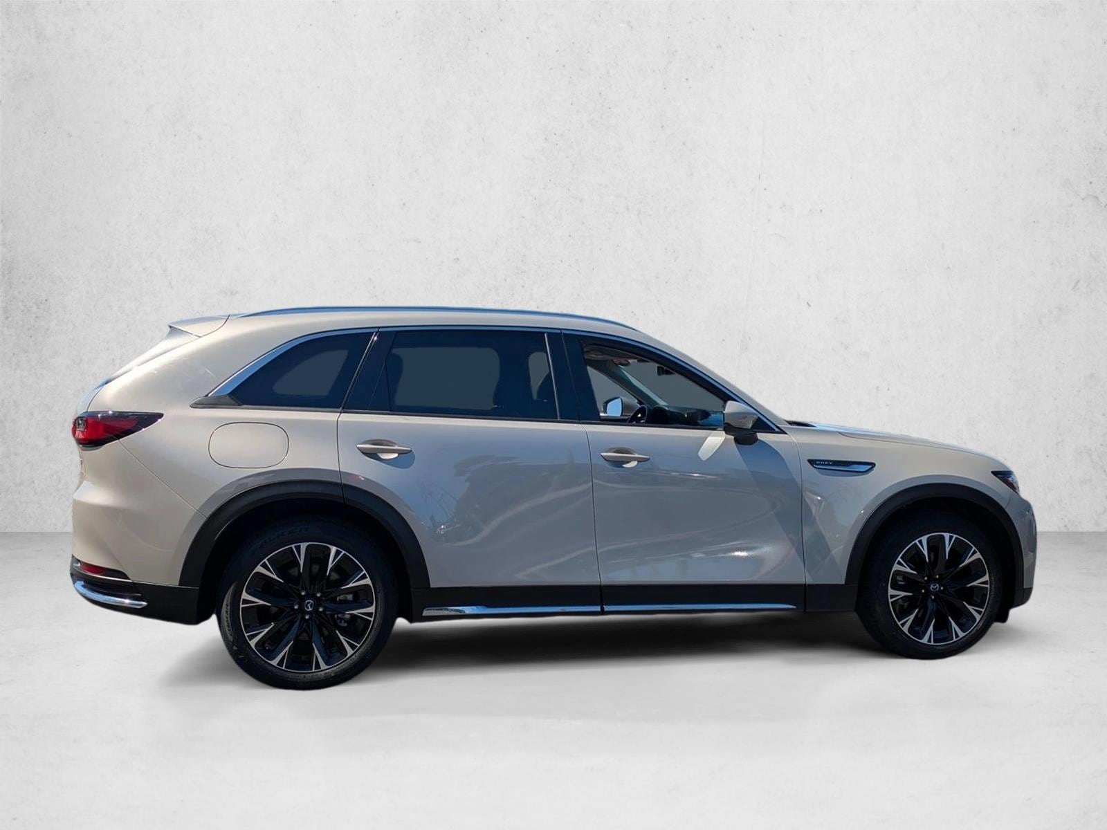 2024 Mazda CX-90 Plug-In Hybrid Premium photo 4