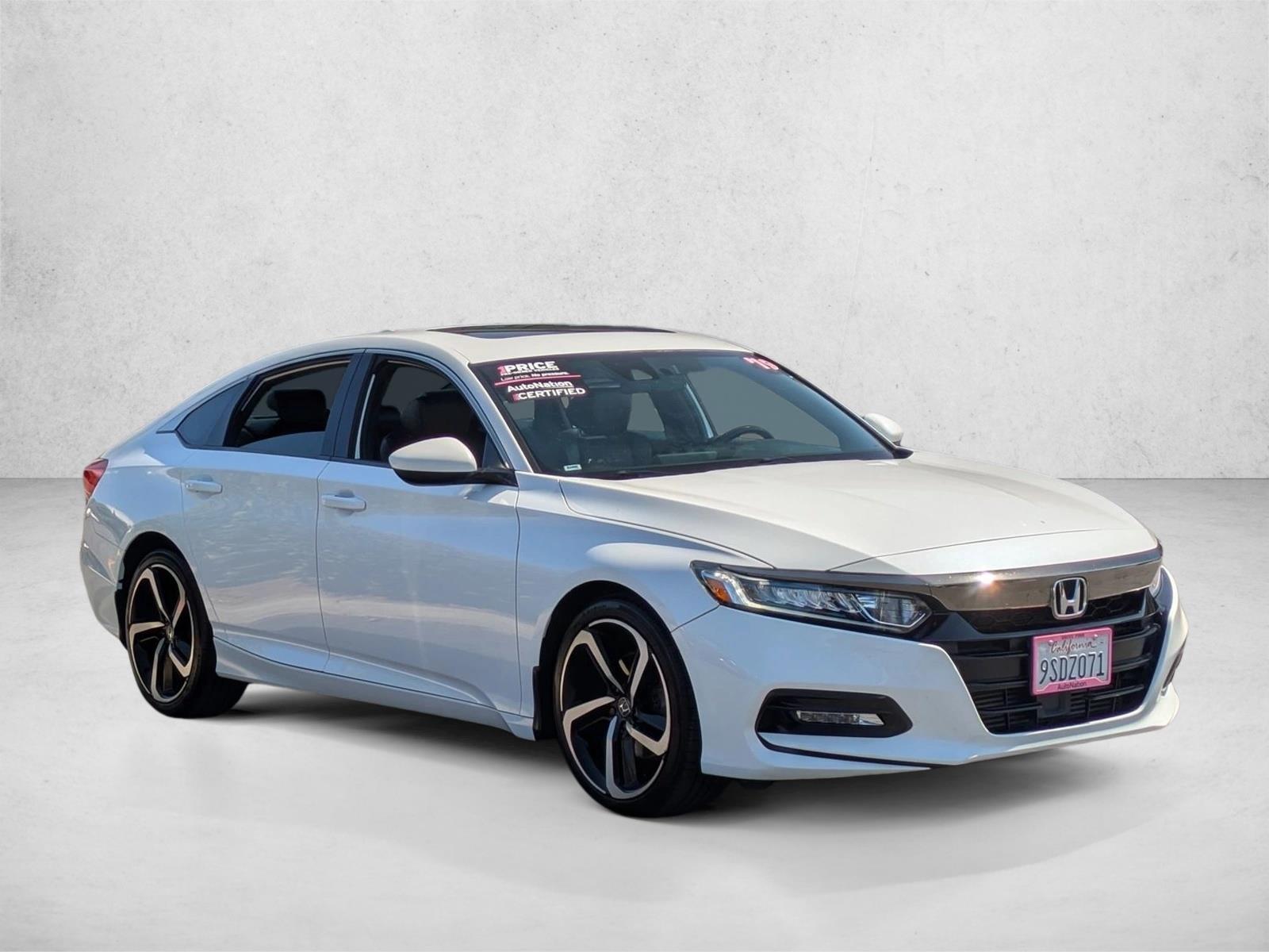 2019 Honda Accord Sport 2.0T photo 3