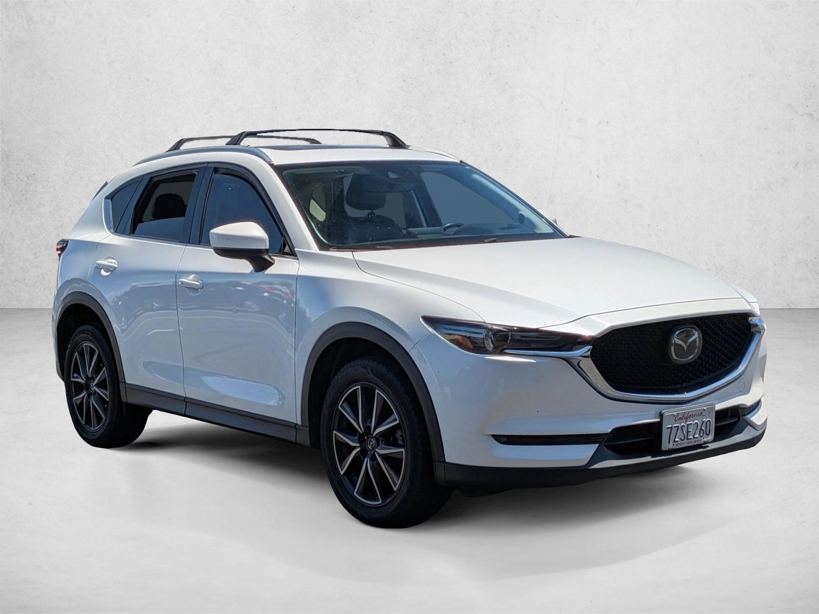 2017 Mazda Mazda CX-5 Grand Touring photo 4