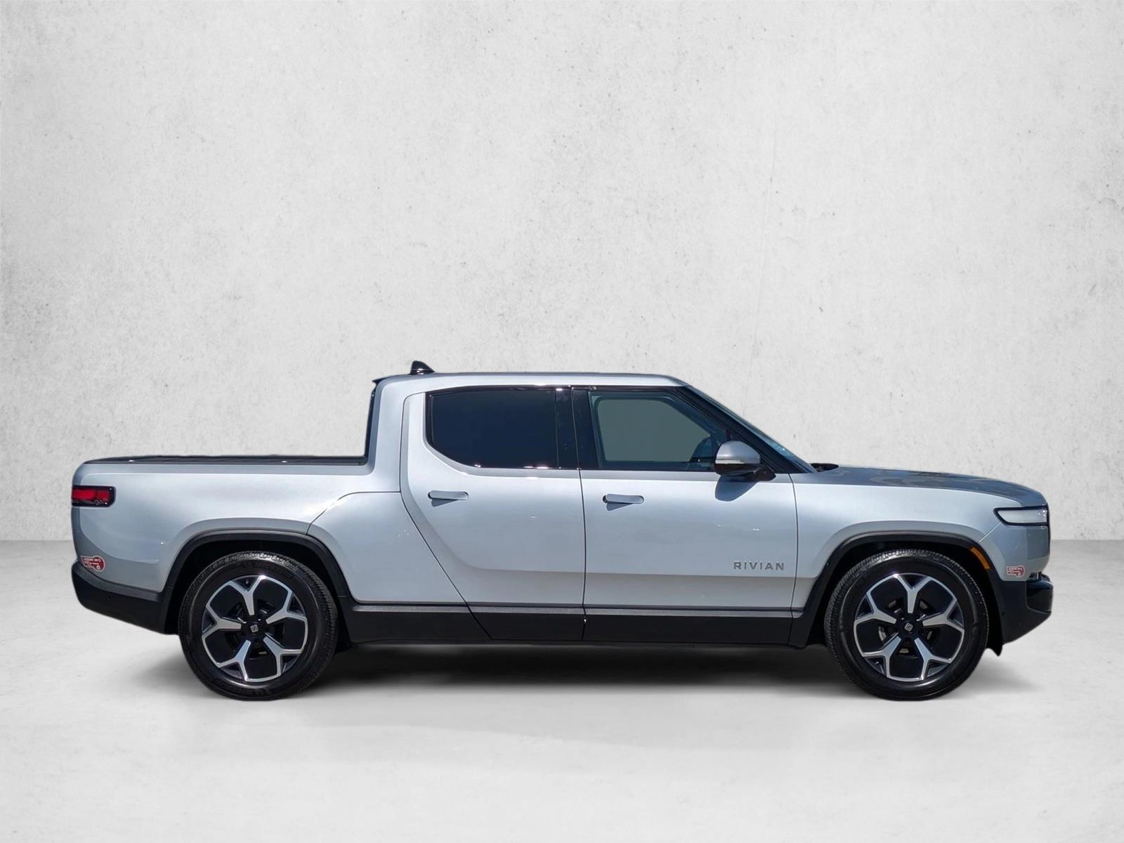2023 Rivian R1T Adventure photo 4