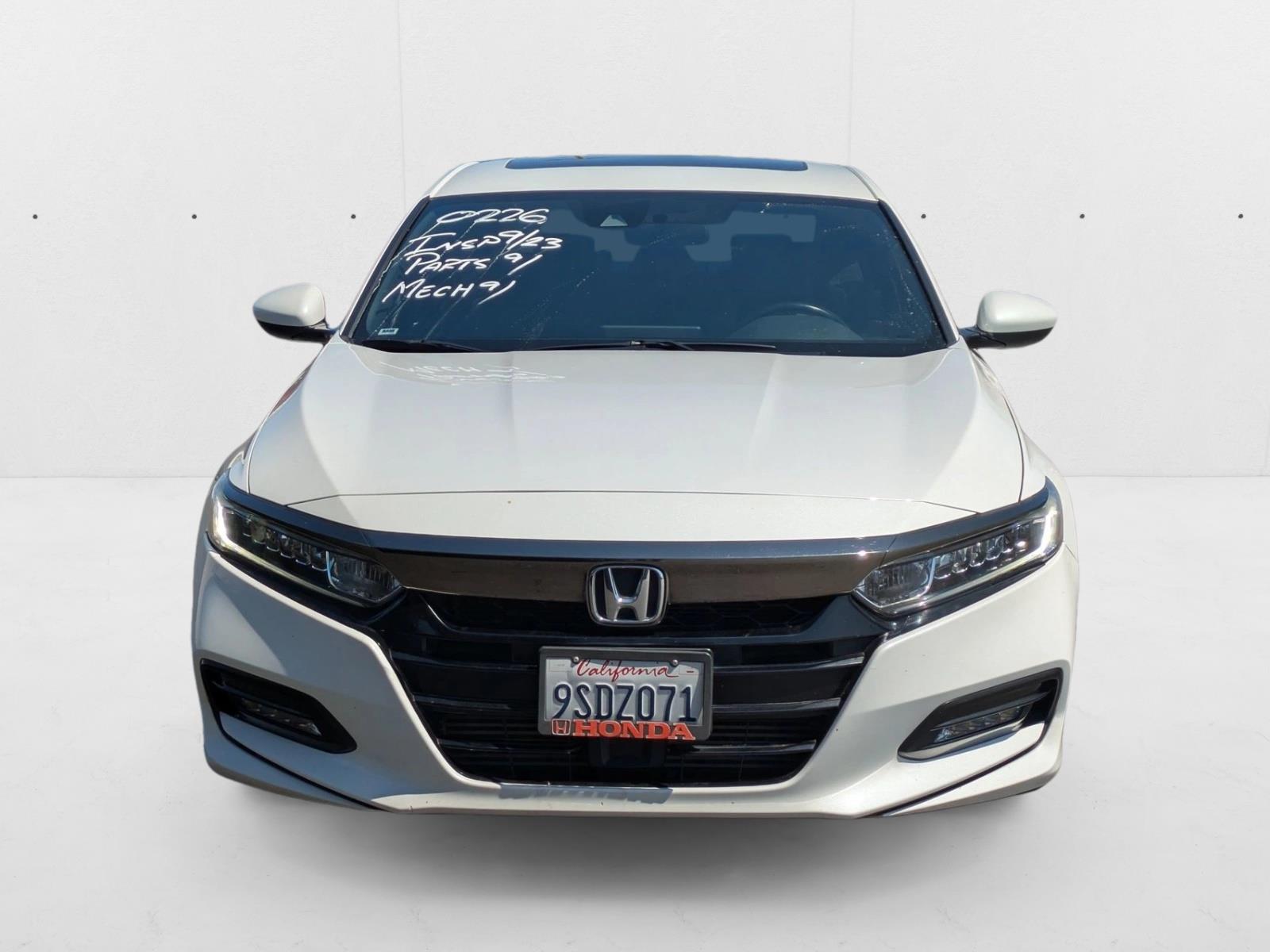 2019 Honda Accord Sport 2.0T photo 2