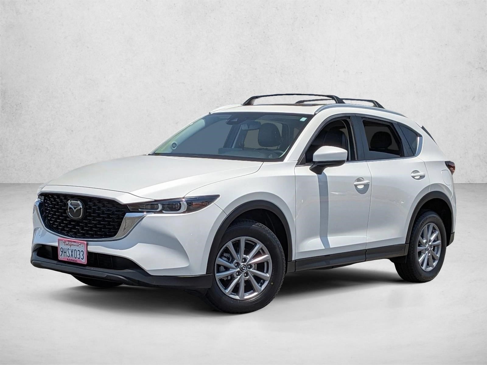 2023 Mazda CX-5 S Preferred package Auto AWD's photo