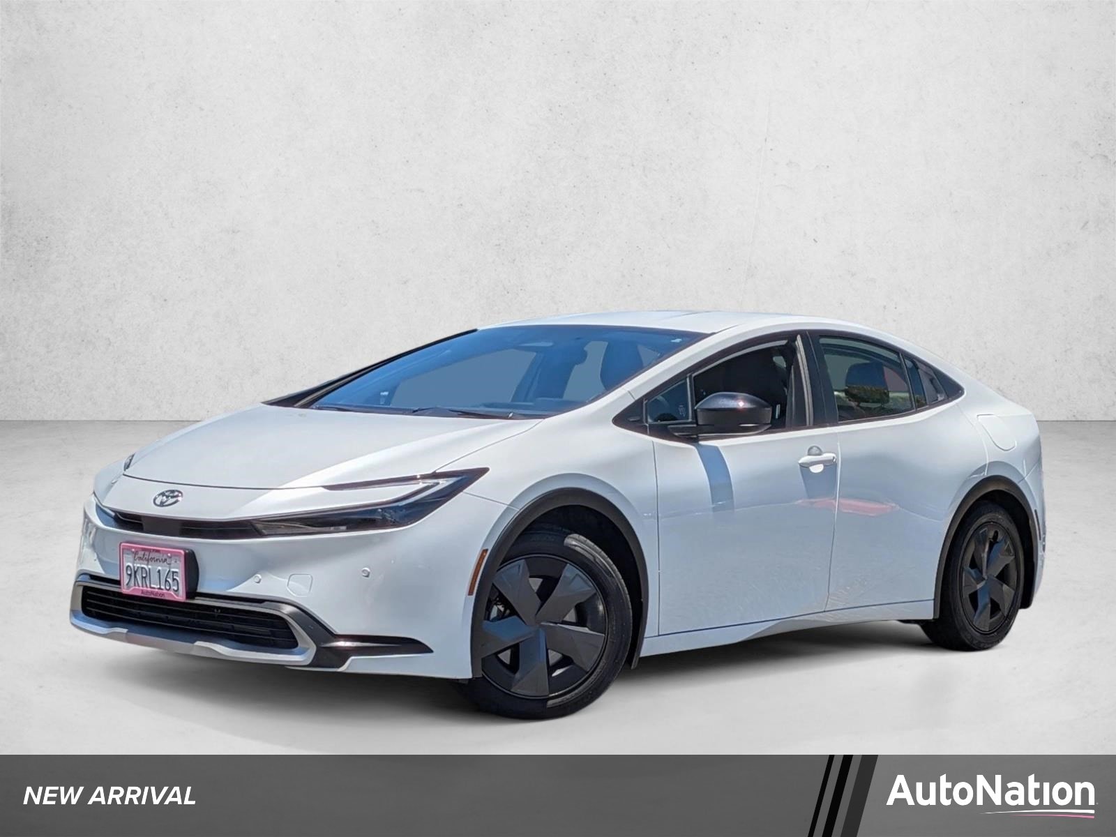 2024 Toyota Prius Prime SE's photo