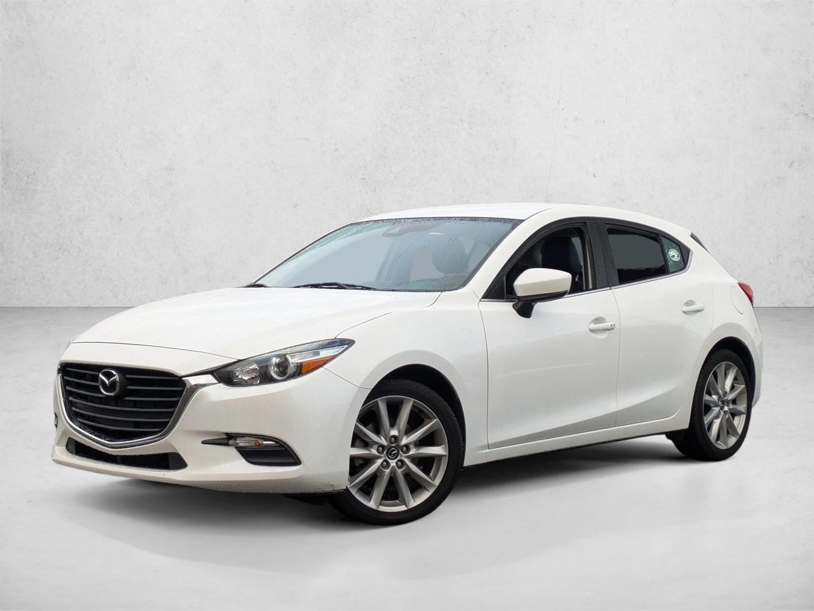 2017 Mazda Mazda3 Touring's photo