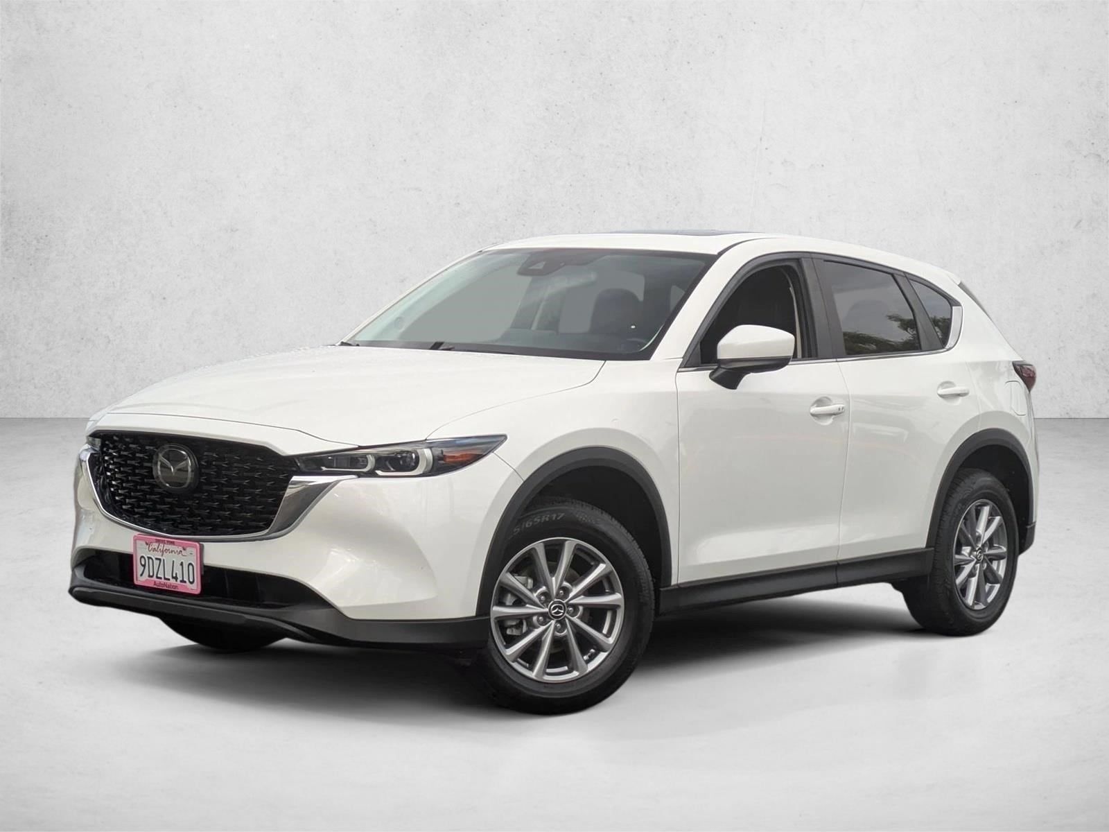 2023 Mazda CX-5 S Preferred package's photo