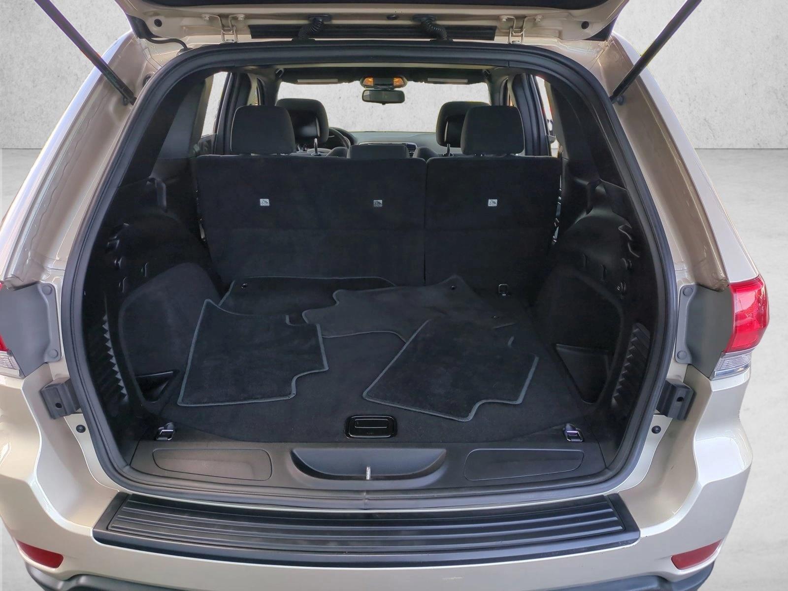 2015 Jeep Grand Cherokee Laredo 4x2 photo 6