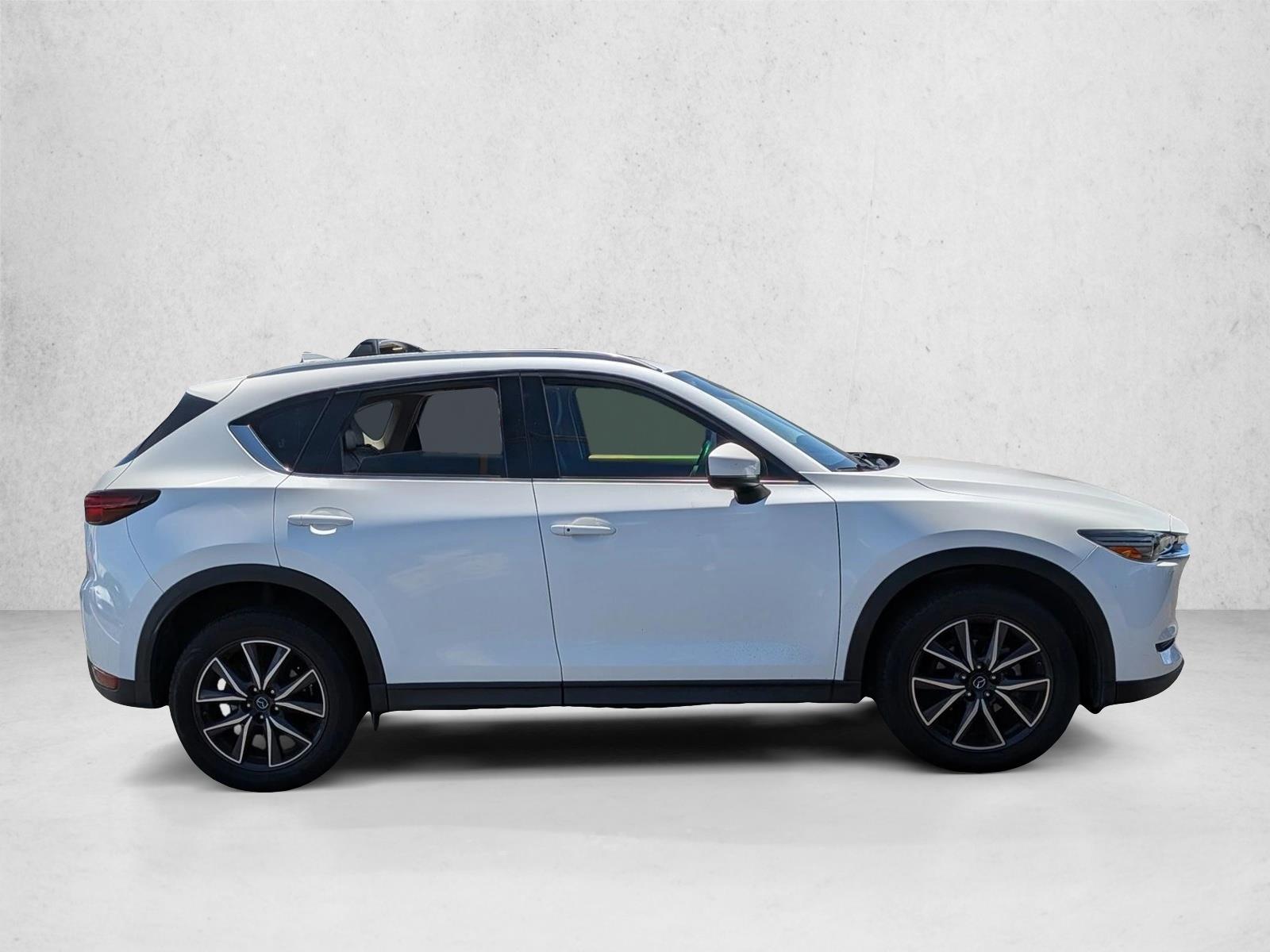 2017 Mazda Mazda CX-5 Grand Touring photo 5