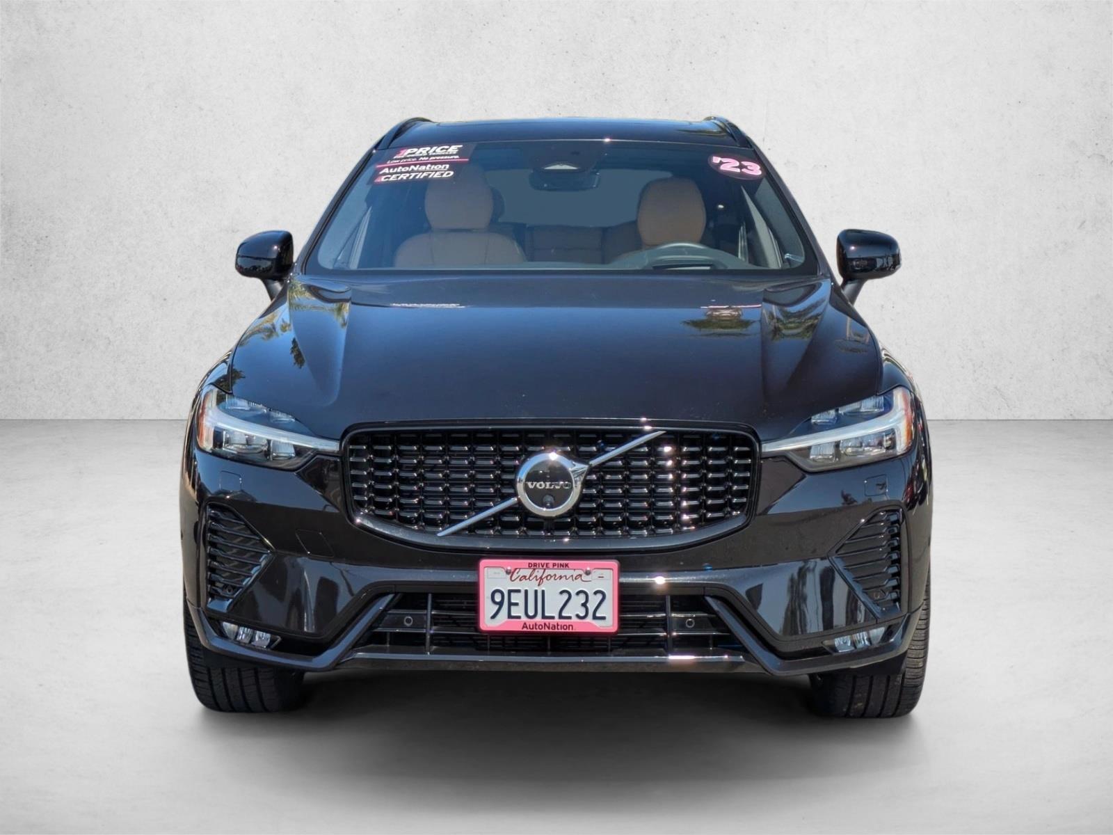 2023 Volvo XC60 B5 Ultimate photo 2