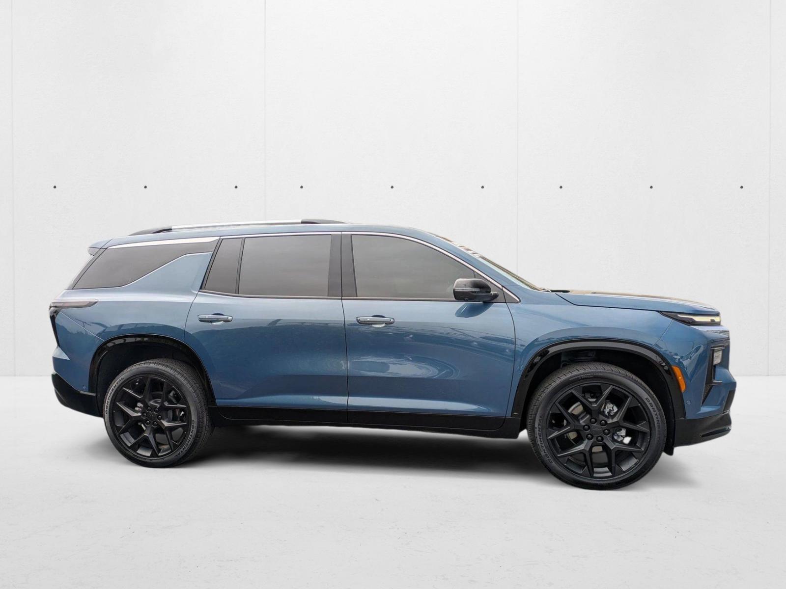 2025 Chevrolet Traverse High Country photo 4