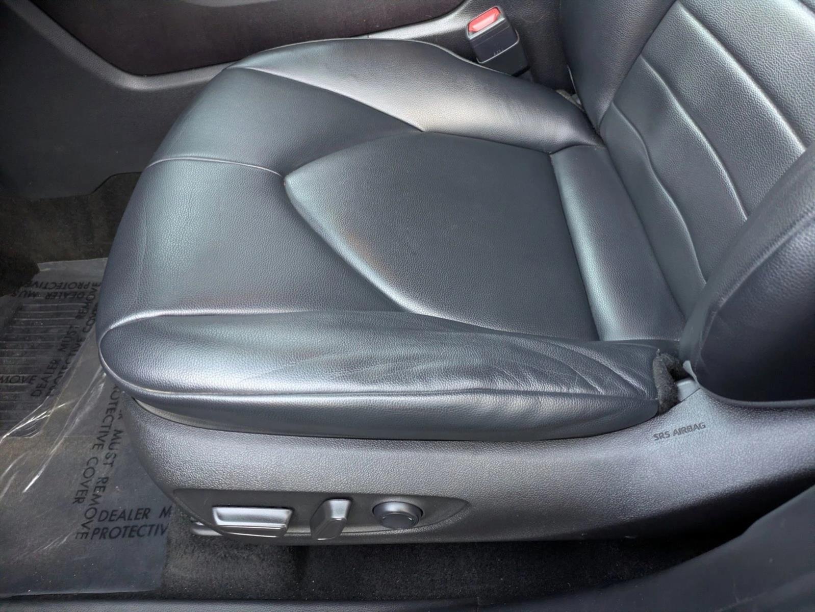 2022 Toyota Highlander XLE photo 3