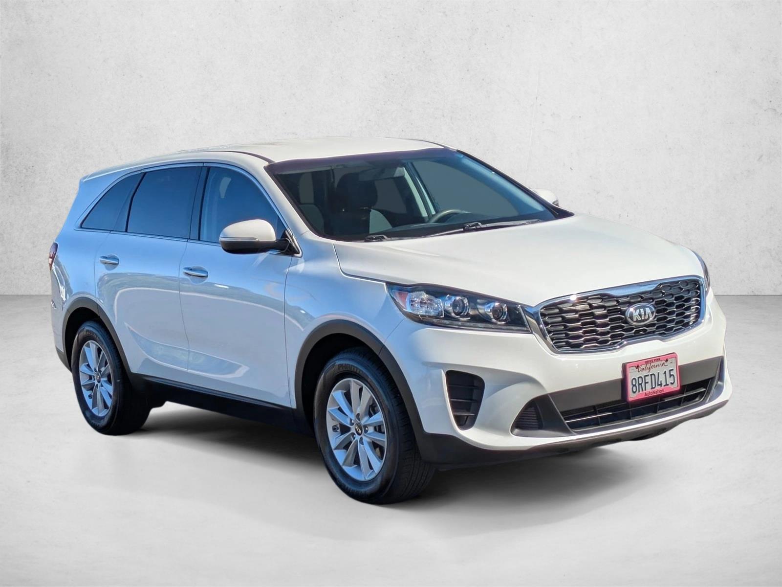 2020 Kia Sorento LX photo 3