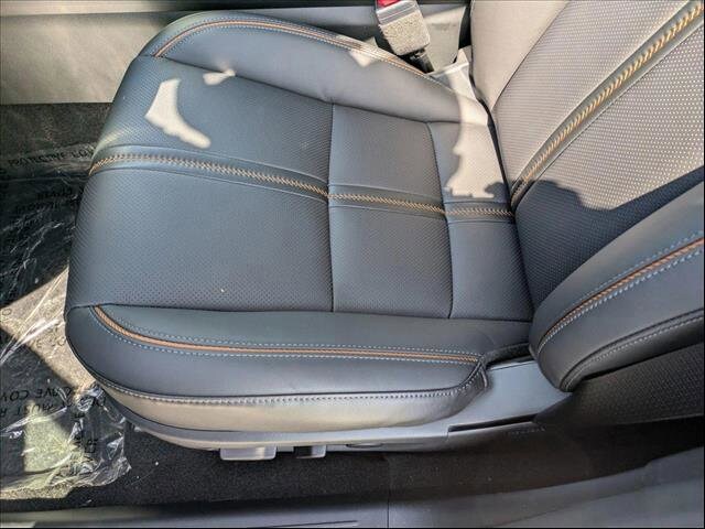 2025 Mazda CX-50 Premium Plus photo 4