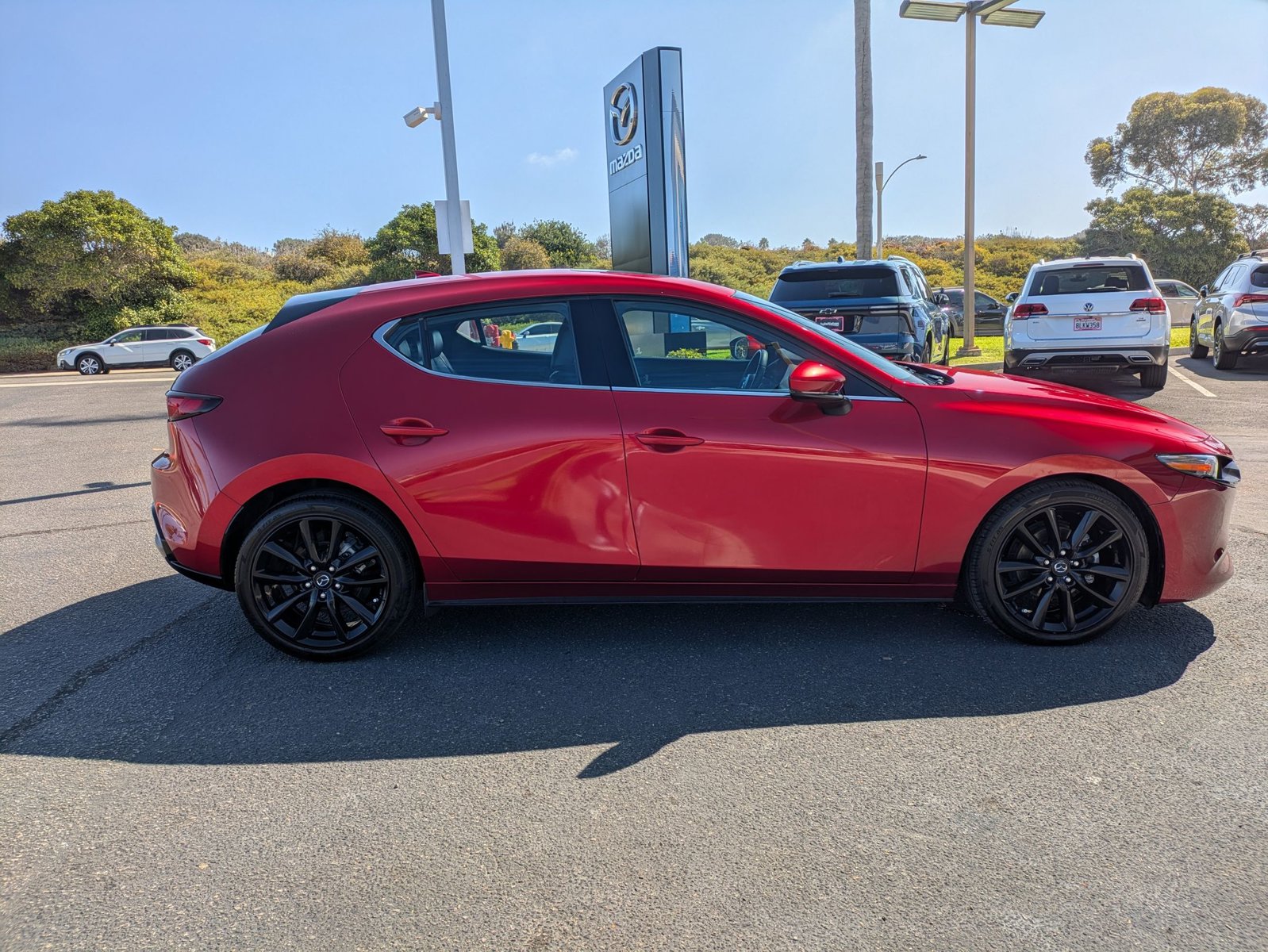 2019 Mazda Mazda3 Premium photo 3