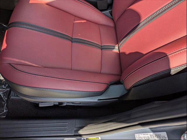 2025 Mazda CX-50 Premium photo 4
