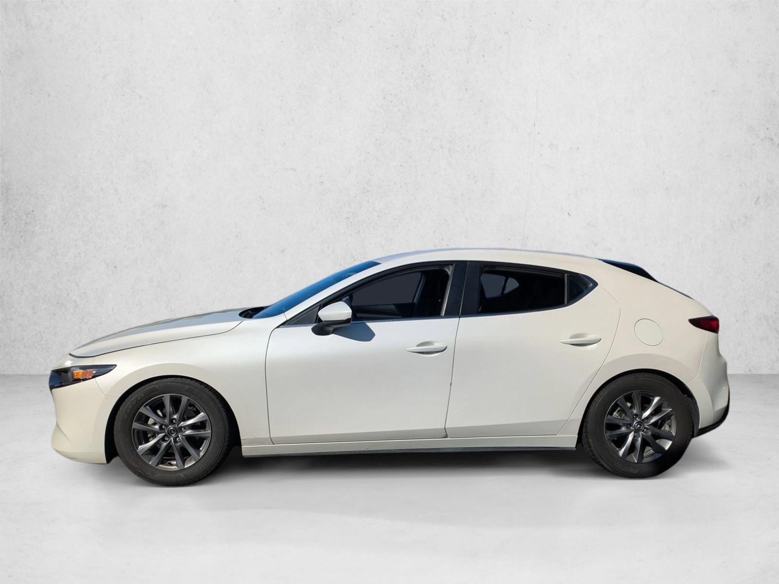 2022 Mazda Mazda3 Hatchback photo 2