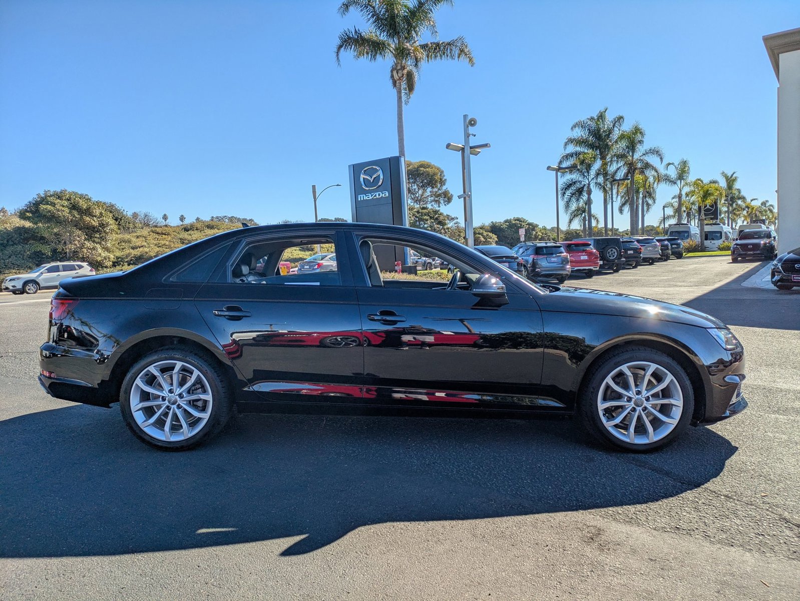 2019 Audi A4 2.0T Premium photo 4