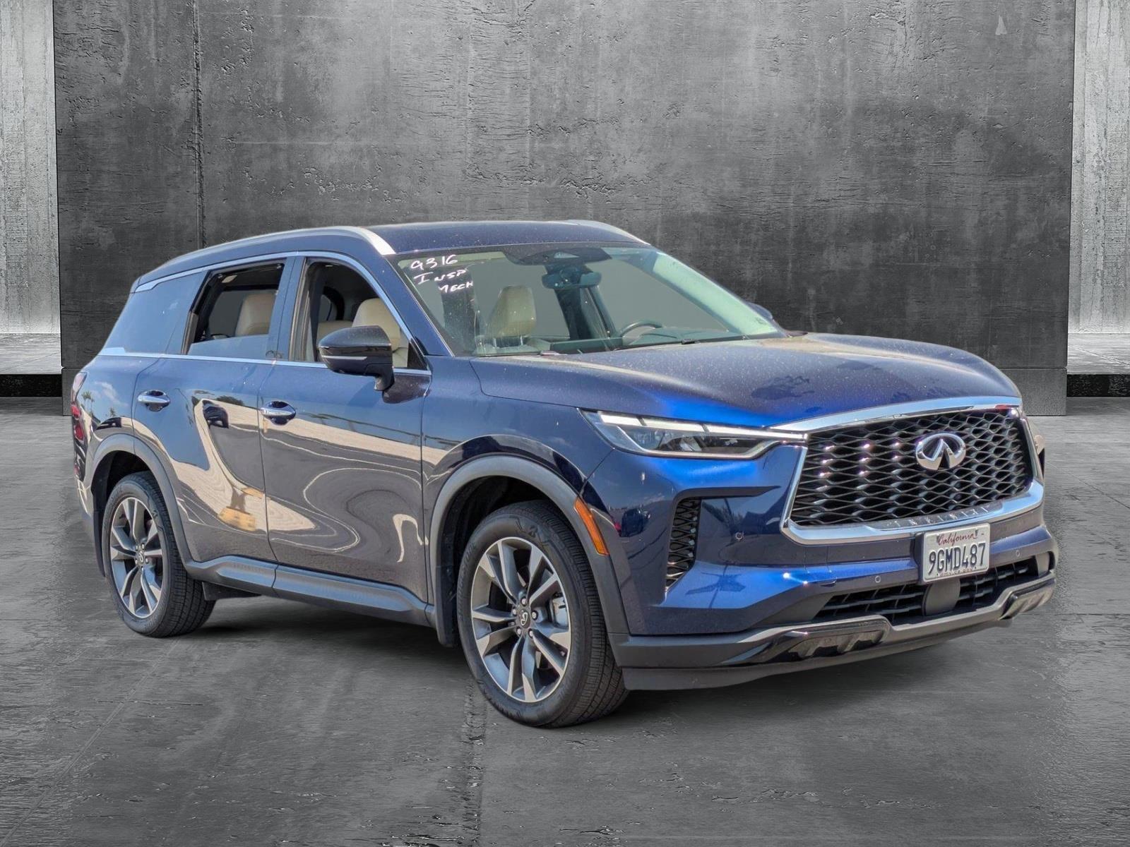 2023 Infiniti QX60 Luxe photo 3